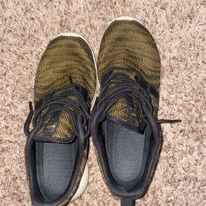 women’s nike roshe